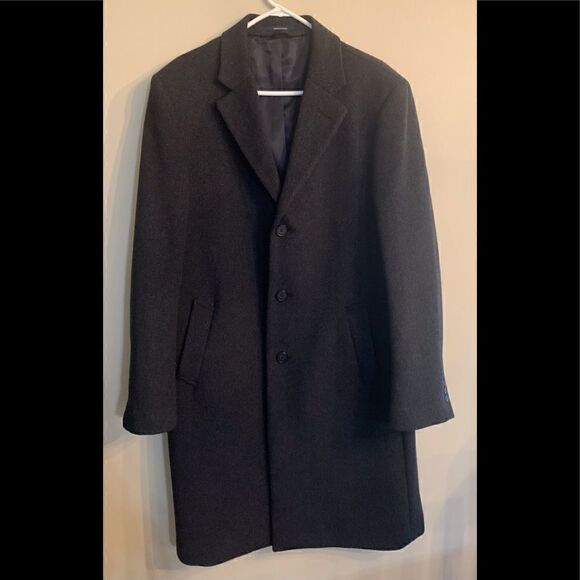 A Nautica mens so soft dress coat.  So nice.  Inv 1483 - Picture 1 of 4